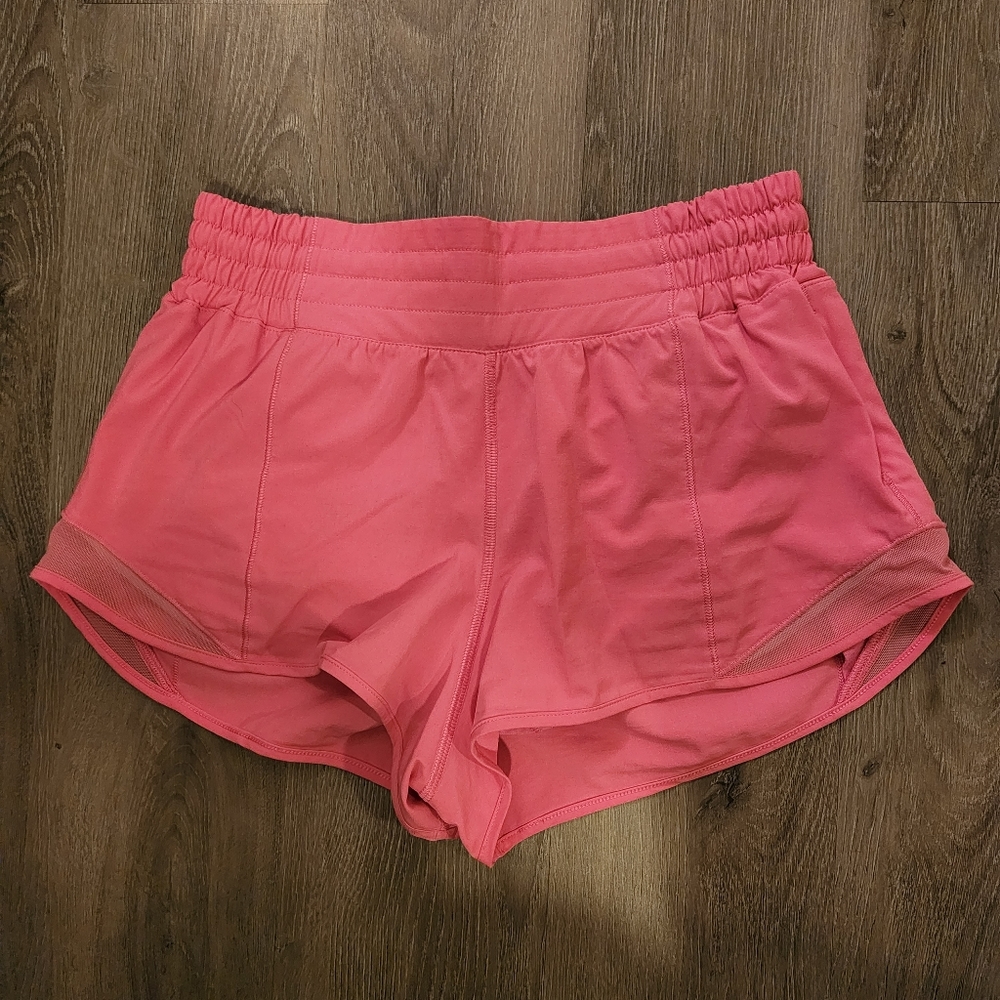 Lululemon Hotty Hot High Rise 2.5"